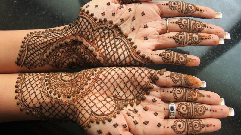 How Long Does Henna Last?